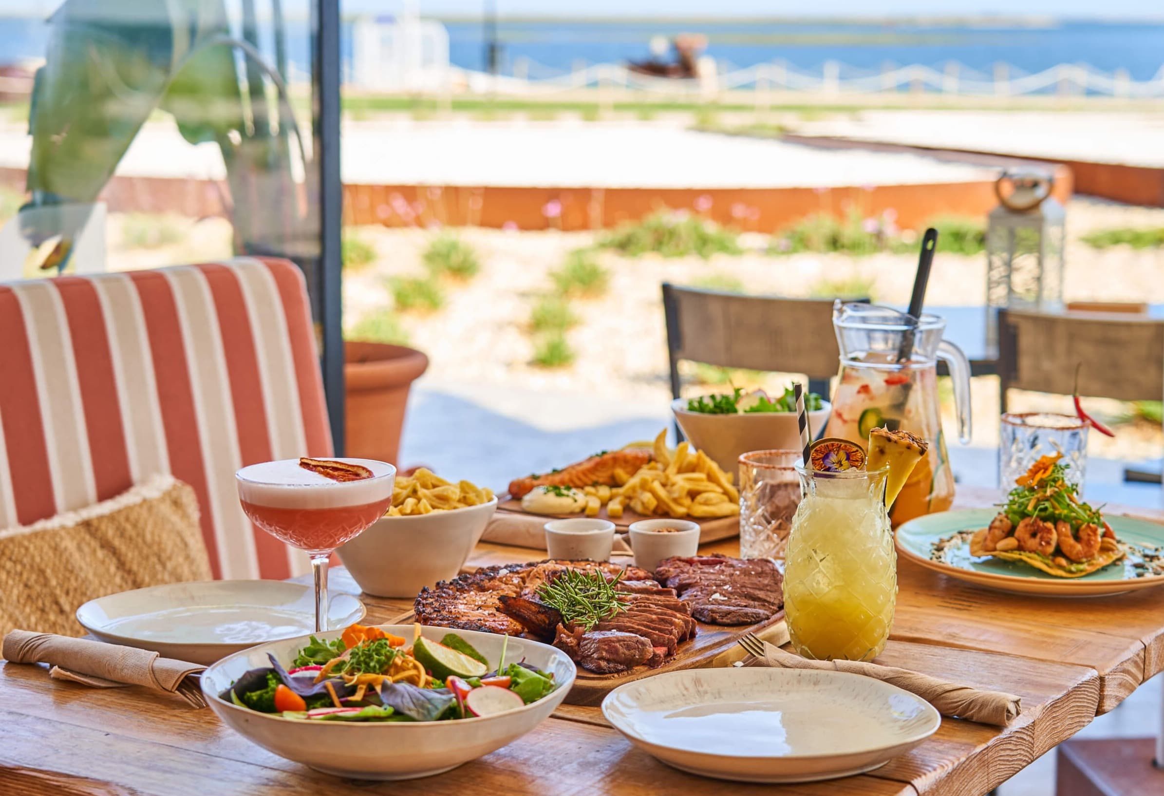 Playa Restaurant & Bar