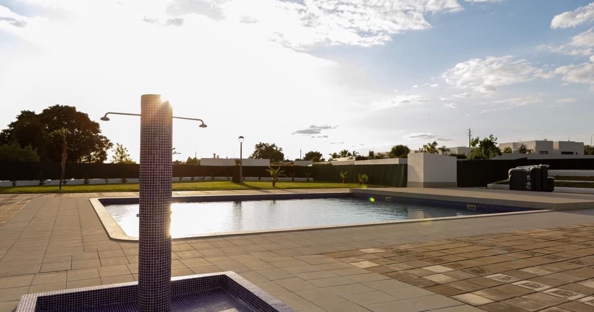 Bambino Pool Club