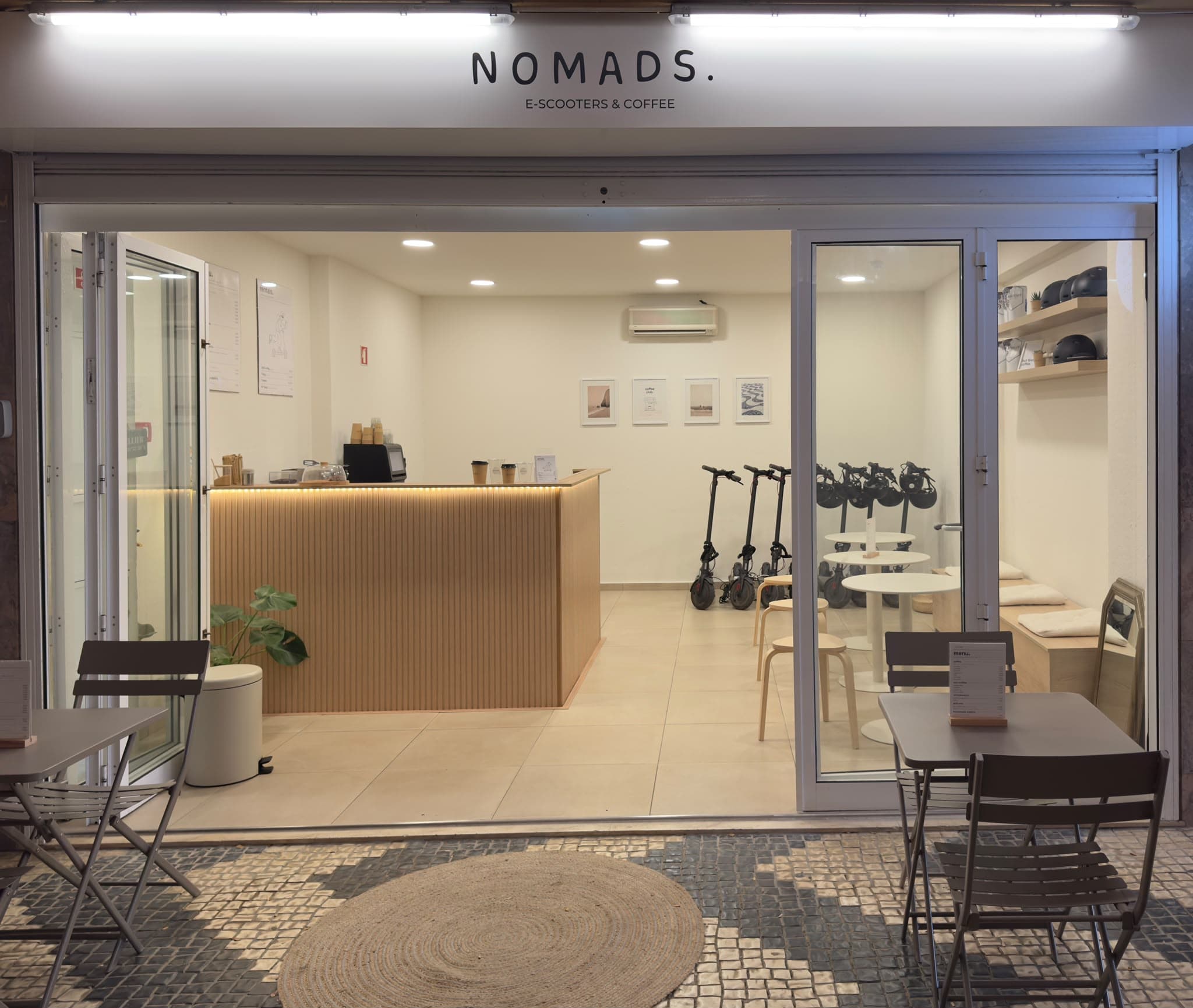 Nomads - E-Scooters & Specialty Coffee