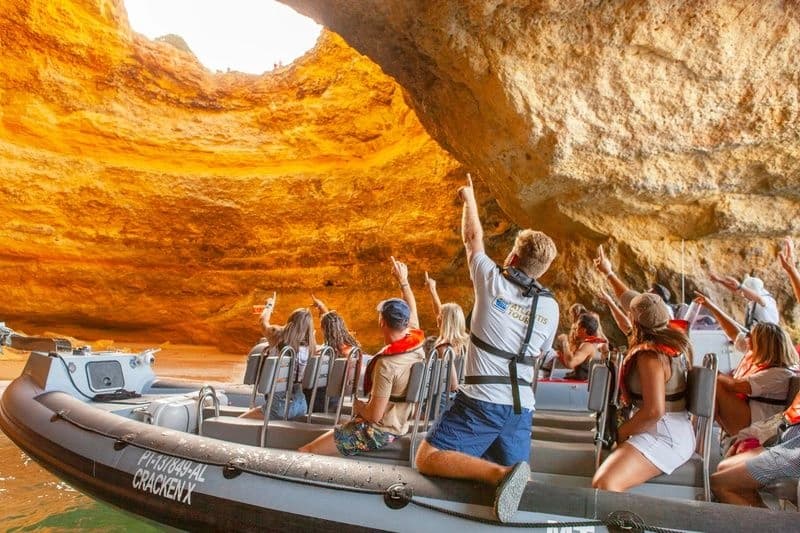 Atlantis Tours