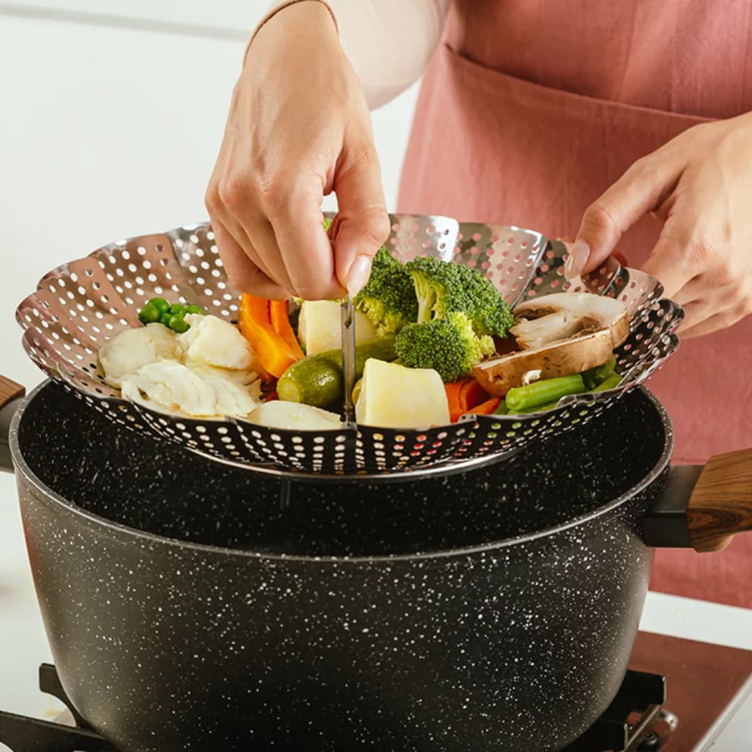 Stainless steel steamer basket, 28 cm