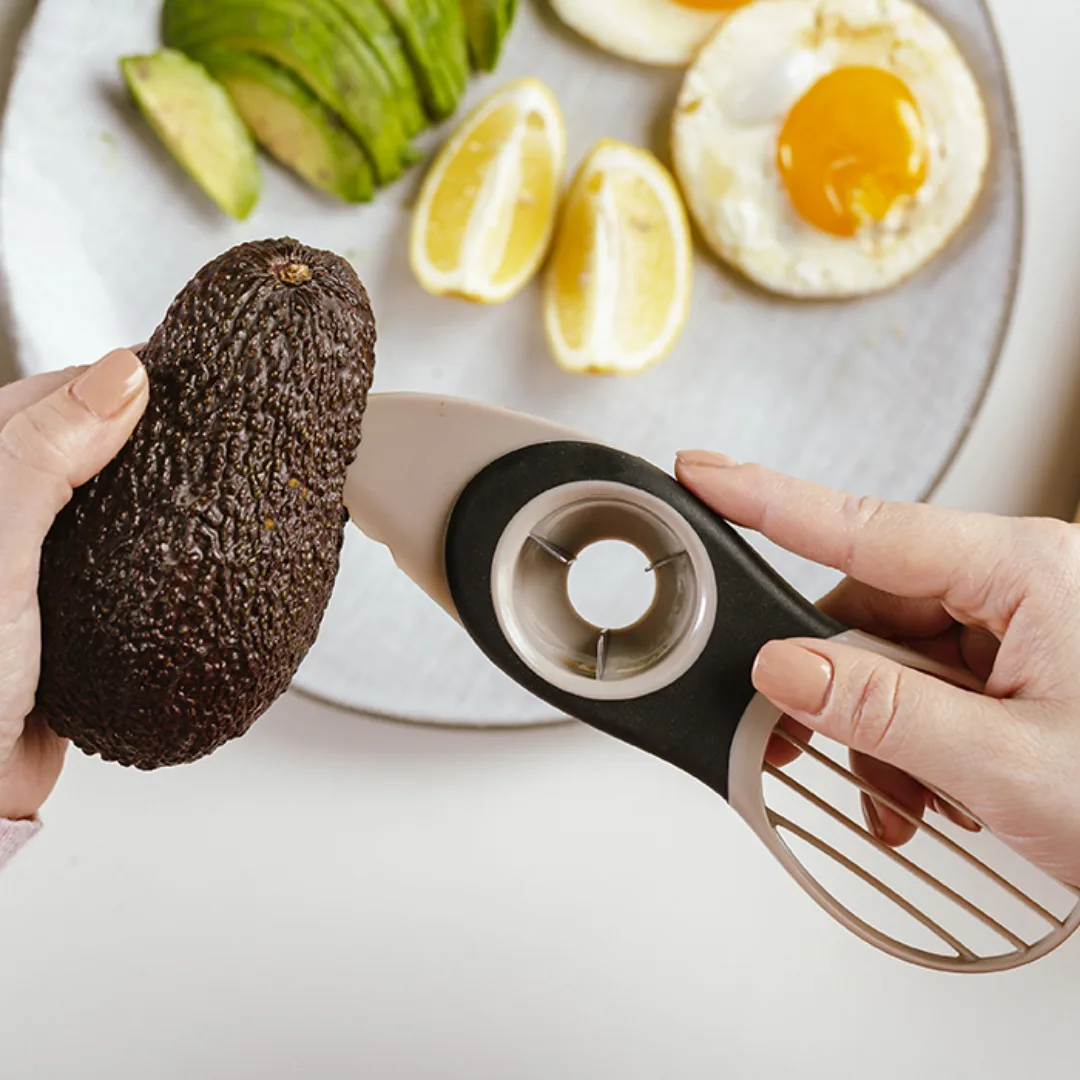 Plastic avocado slicer, 19.5 cm