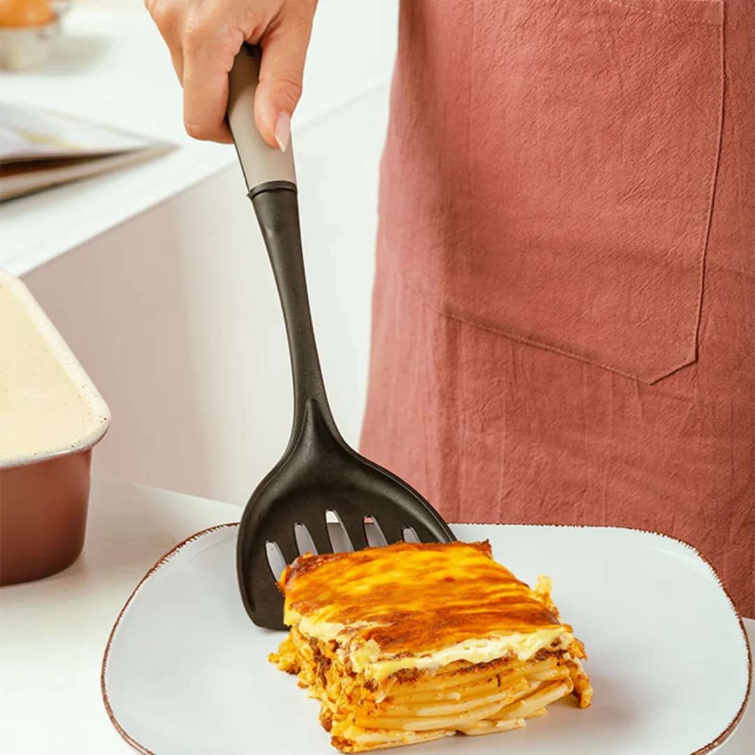 Slotted spatula, 35 cm
