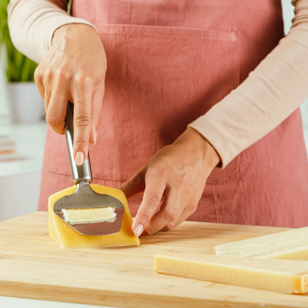 Stainless steel cheese slicer, 23 cm
