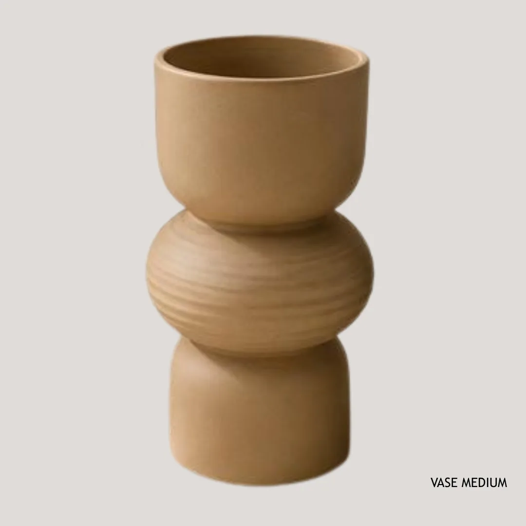 Yellow Oleiro ceramic vase, 10.5 x 10.5 x 19 cm
