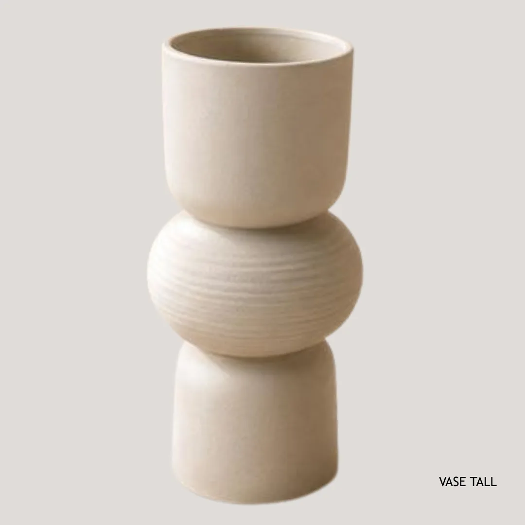 Beige Oleiro ceramic vase, 11.5 x 11.5 x 24.5 cm
