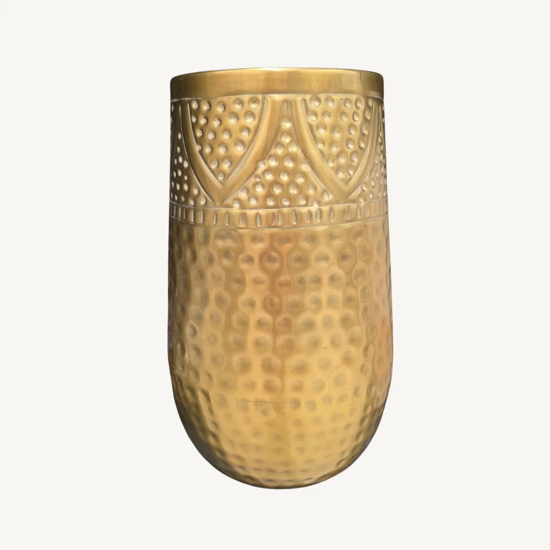 Antique-style vase, 19 x 19 x 30 cm