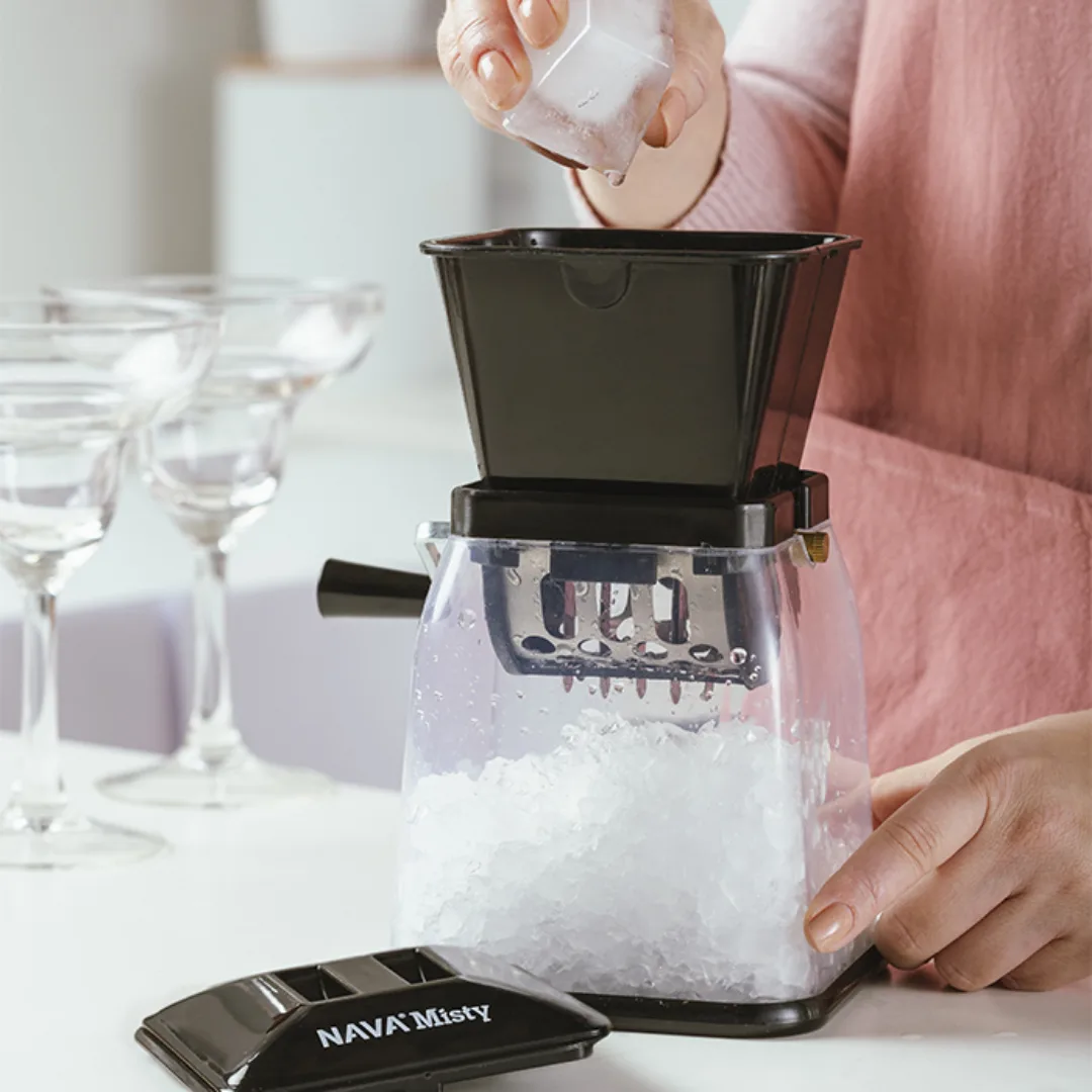 Manual ice crusher, plastic, 21 cm