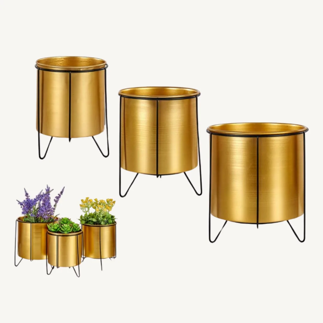 Gold metal plant pot with black stand, 21 x 23 cm, large