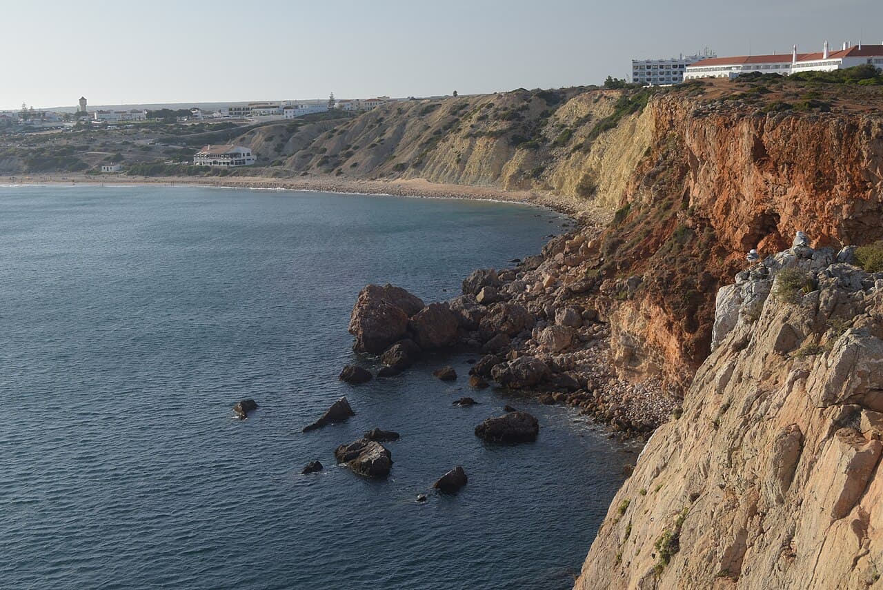 Ponta da Atalaia Fisherman's Cliffs