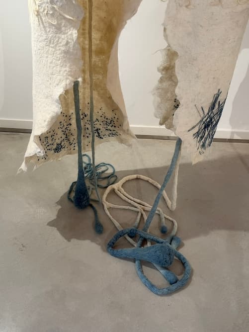 Exhibition “Alinhados pela mesma lã” (‘United by the Same Wool’)