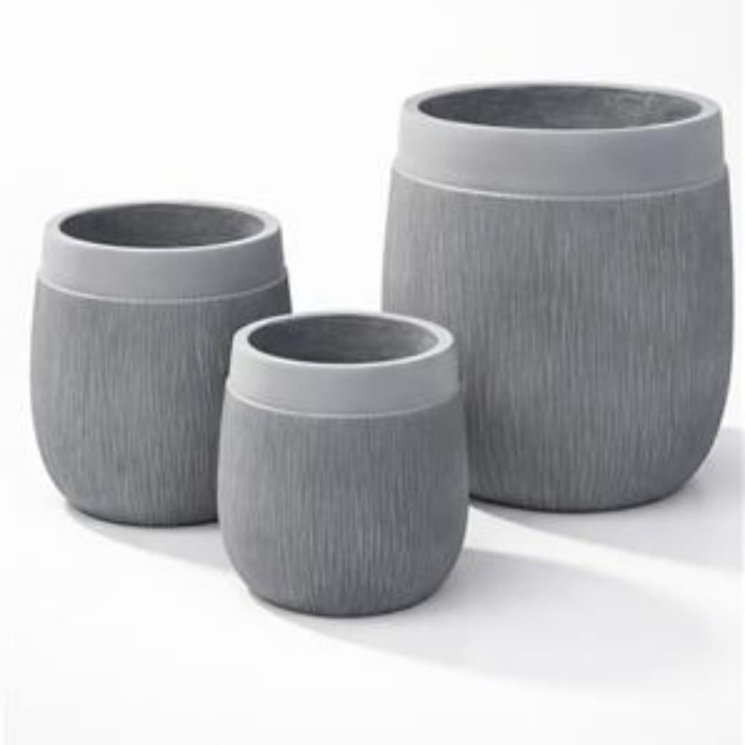Grey ribbed plaster plant pot, 45 x 45 cm