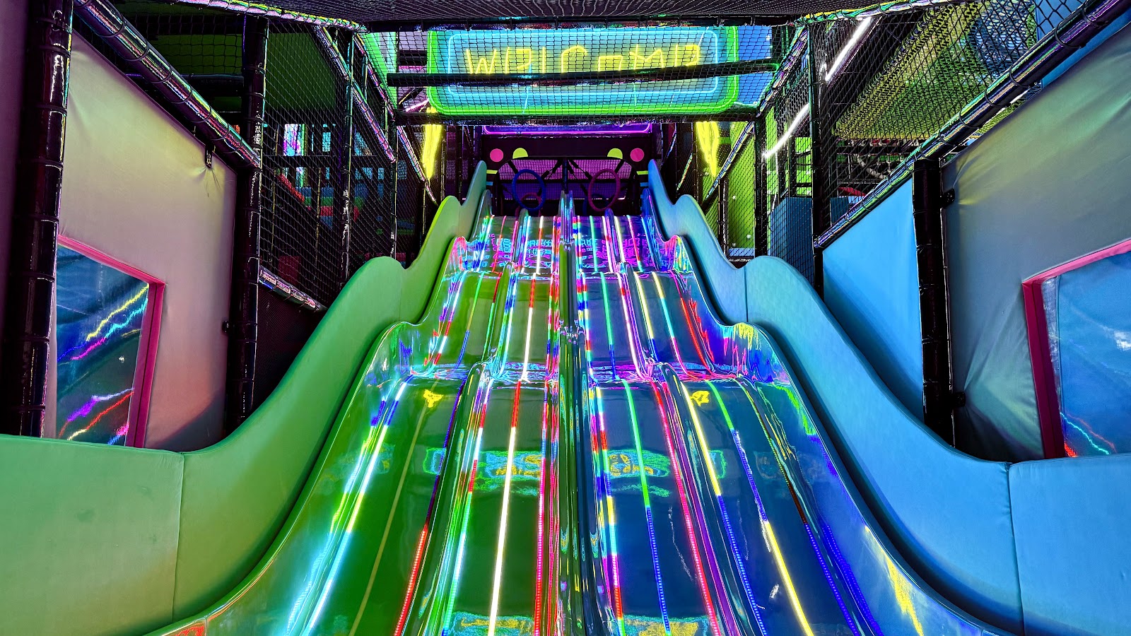 Adventure HQ: Indoor Playground and Family Restaurant in Alcantarilha