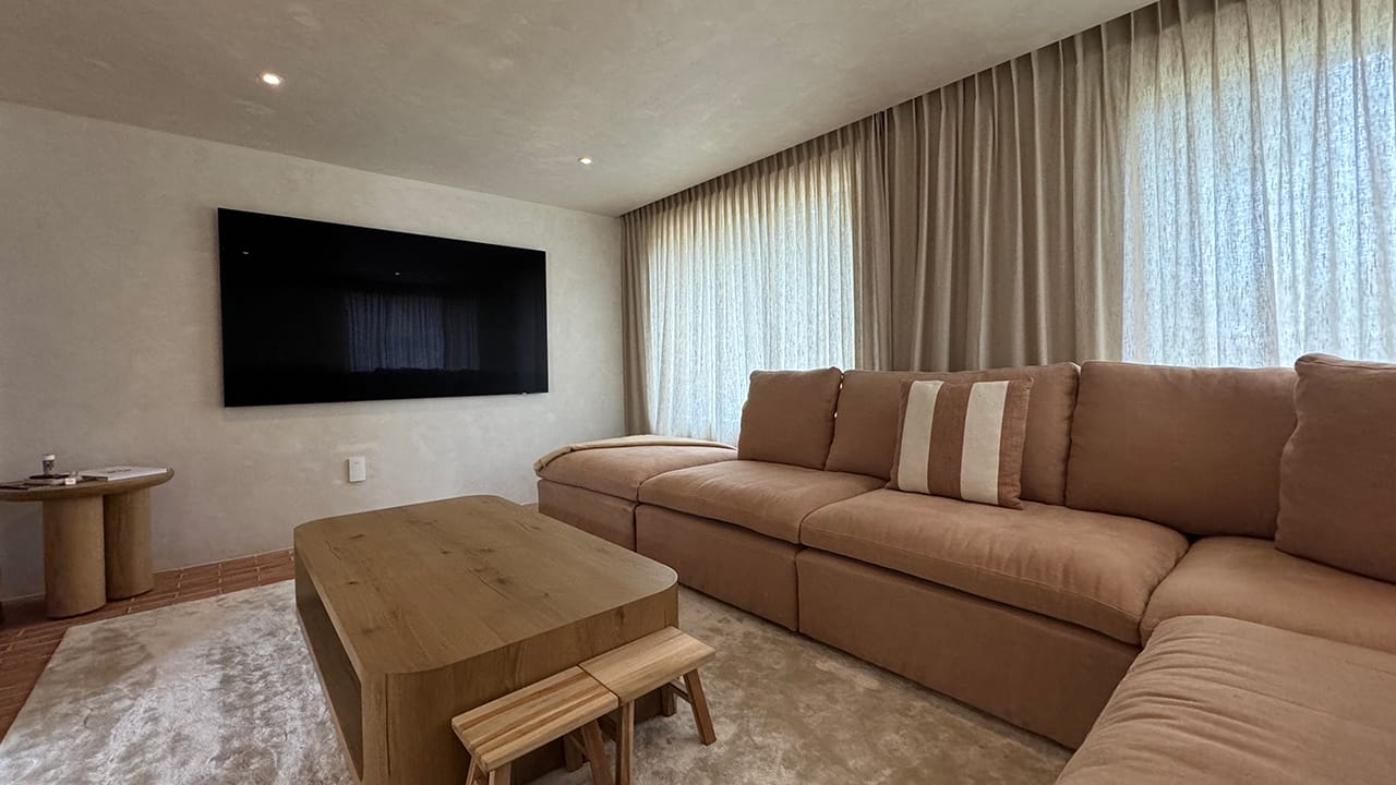 Woodstone Designs, Loulé