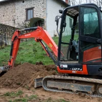 imgi_11_kubota-u27-4